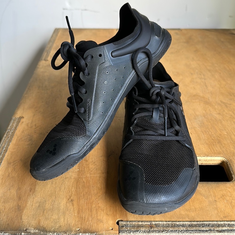 Vivo barefoot shoes. Primus Lite